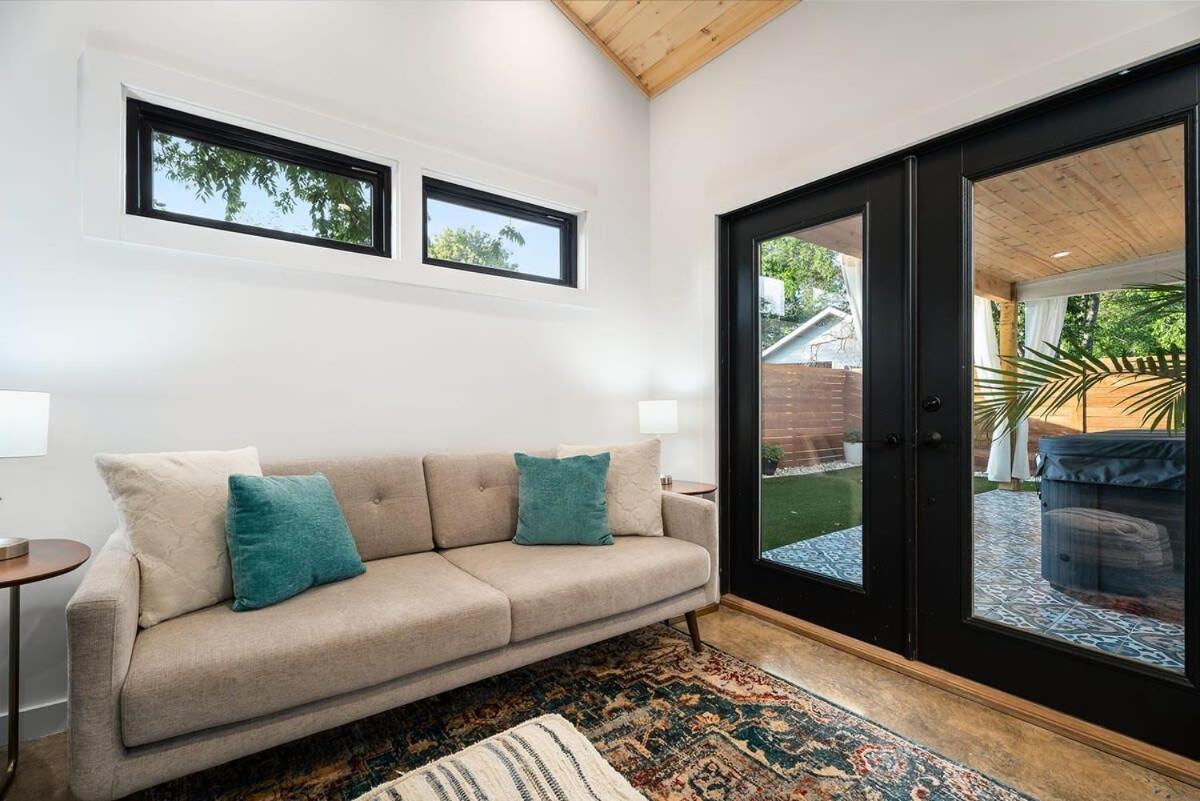 Petit Paradis Studio With Hot Tub Fredericksburg Luaran gambar