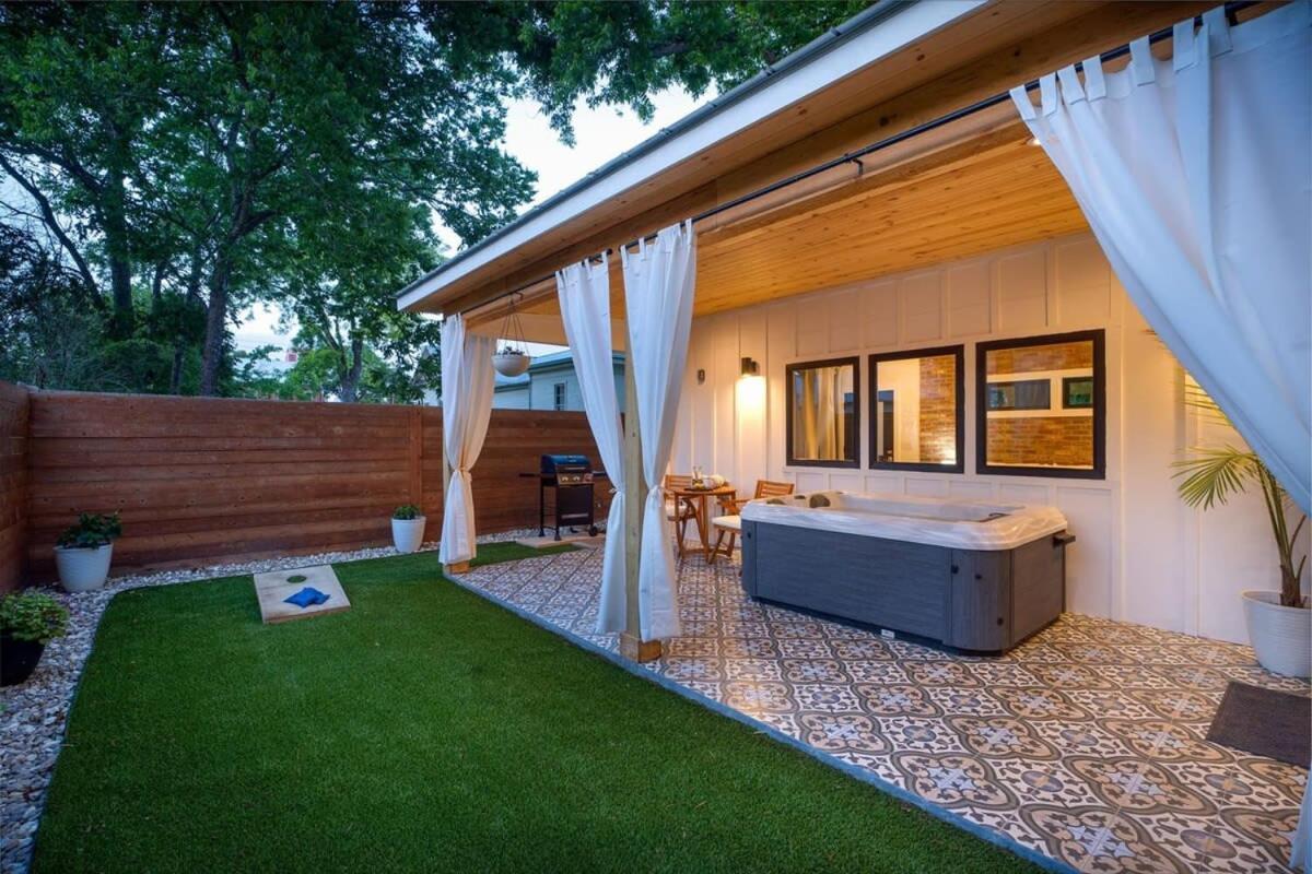 Petit Paradis Studio With Hot Tub Fredericksburg Luaran gambar